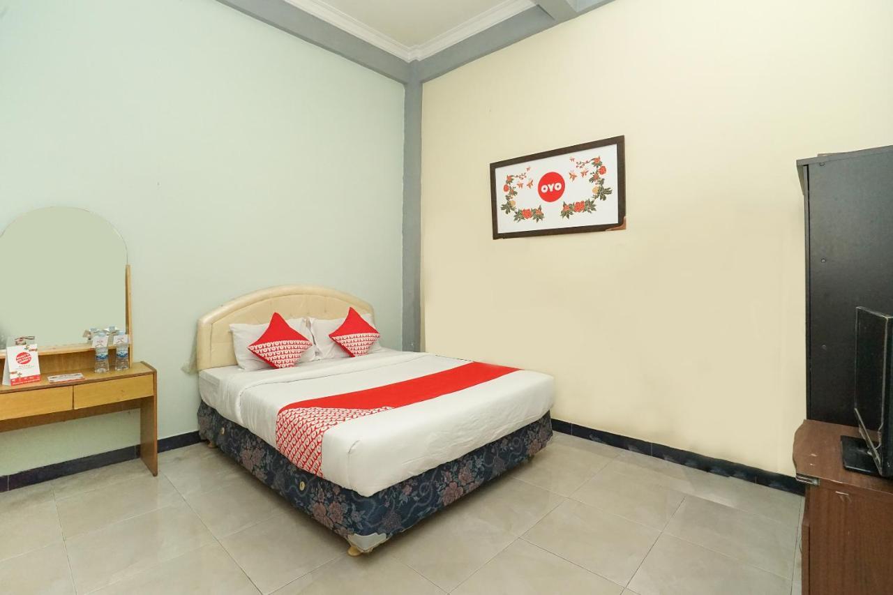 Kartika Syariah Homestay By Stayku Surabaya Kültér fotó