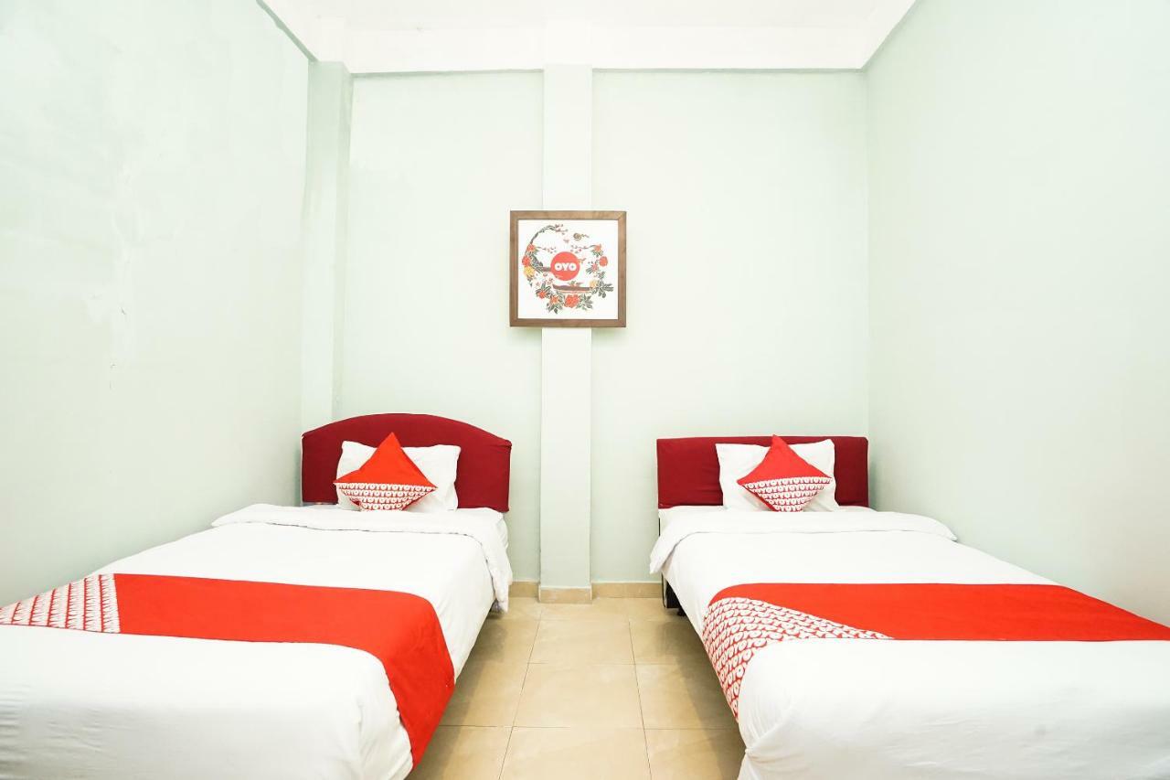 Kartika Syariah Homestay By Stayku Surabaya Kültér fotó