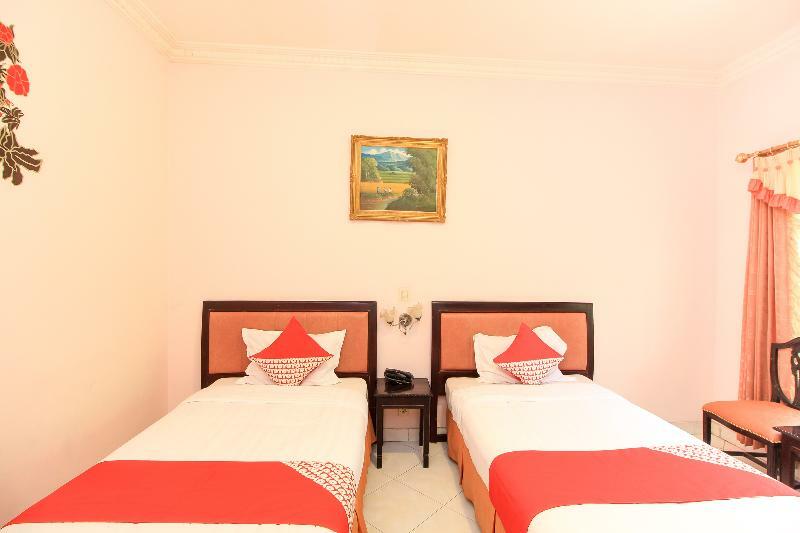 Kartika Syariah Homestay By Stayku Surabaya Kültér fotó